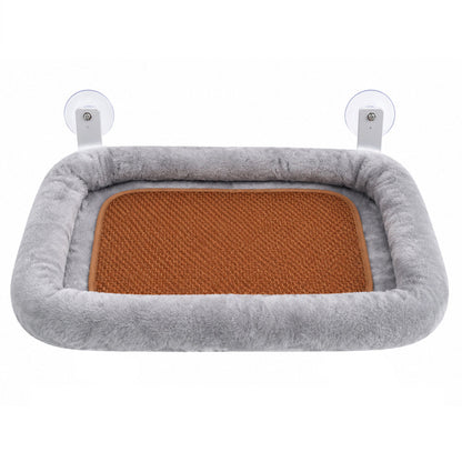 The cat hammock can be used anywhere.