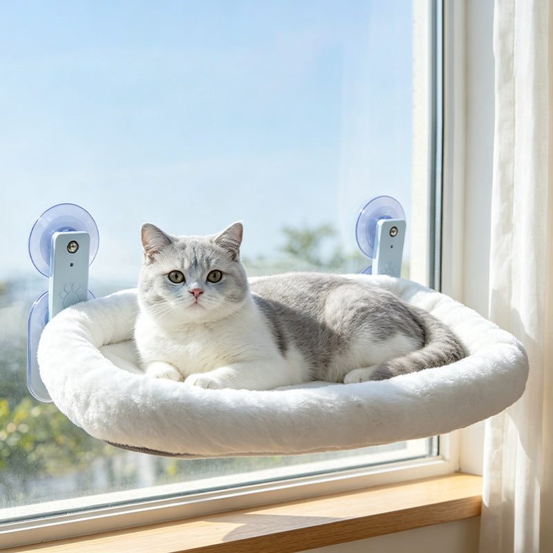 The cat hammock can be used anywhere.